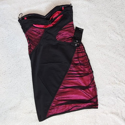 Bebe NWT purple and black strapless sexy dress - must see!